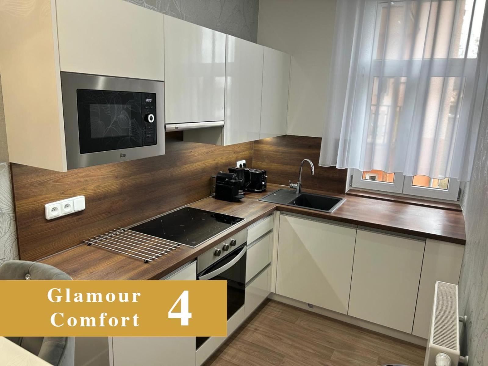 Efipa Glamour Apartments Plzen Ngoại thất bức ảnh