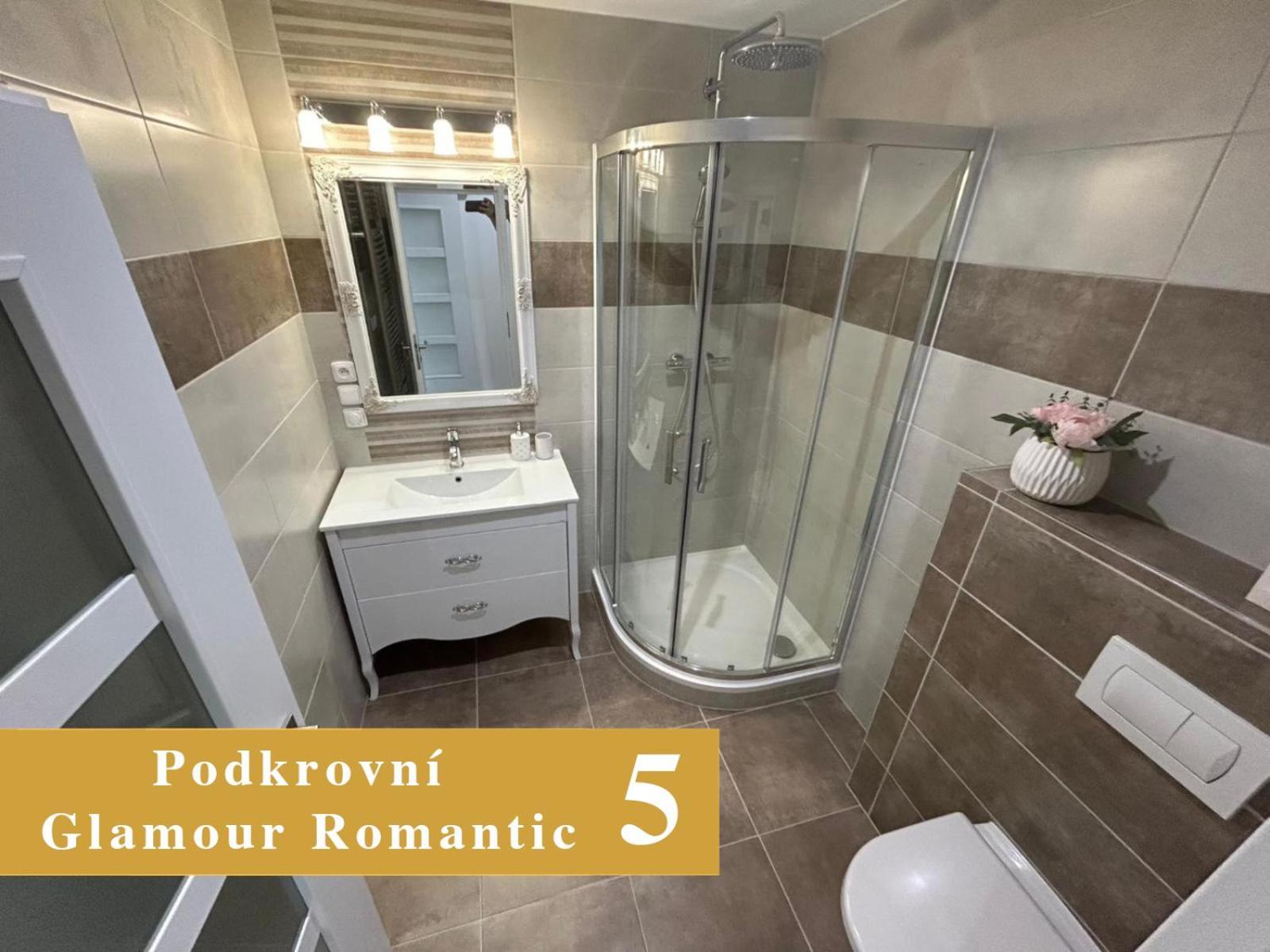 Efipa Glamour Apartments Plzen Ngoại thất bức ảnh