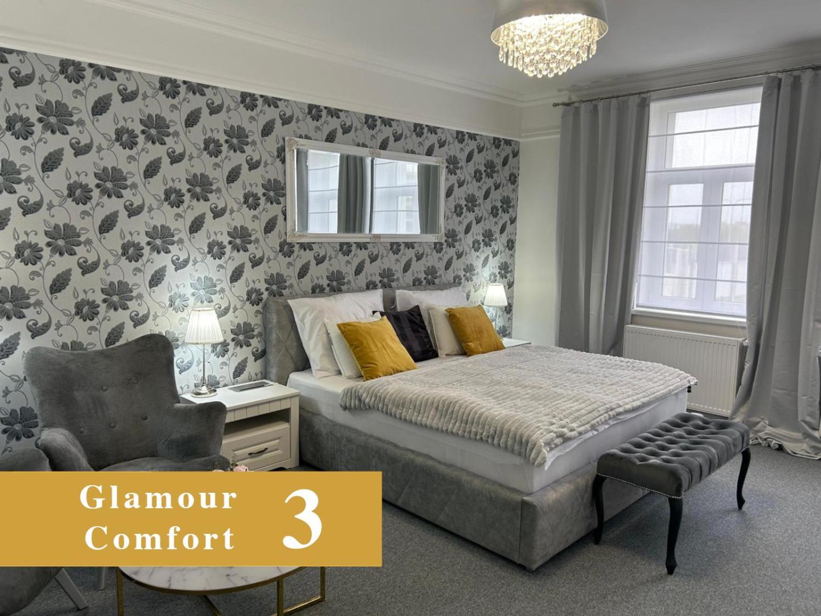 Efipa Glamour Apartments Plzen Ngoại thất bức ảnh