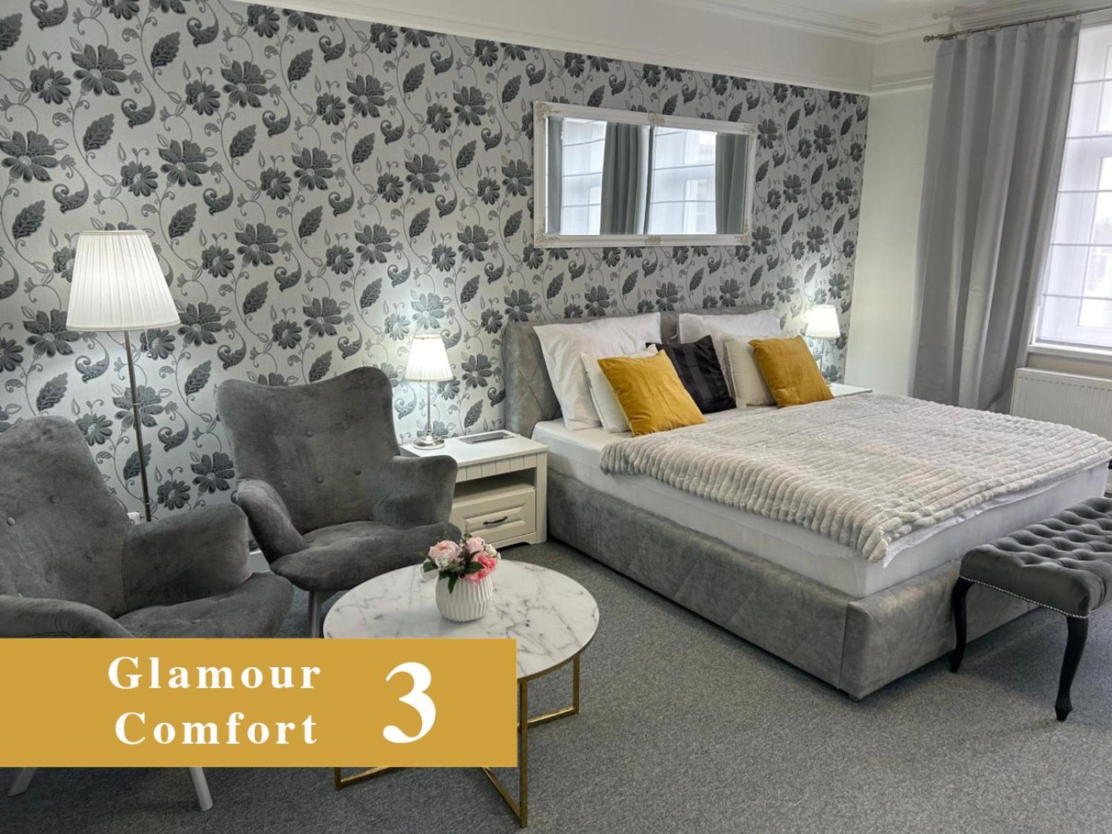 Efipa Glamour Apartments Plzen Ngoại thất bức ảnh