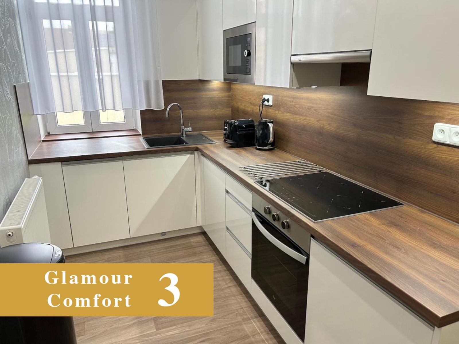 Efipa Glamour Apartments Plzen Ngoại thất bức ảnh