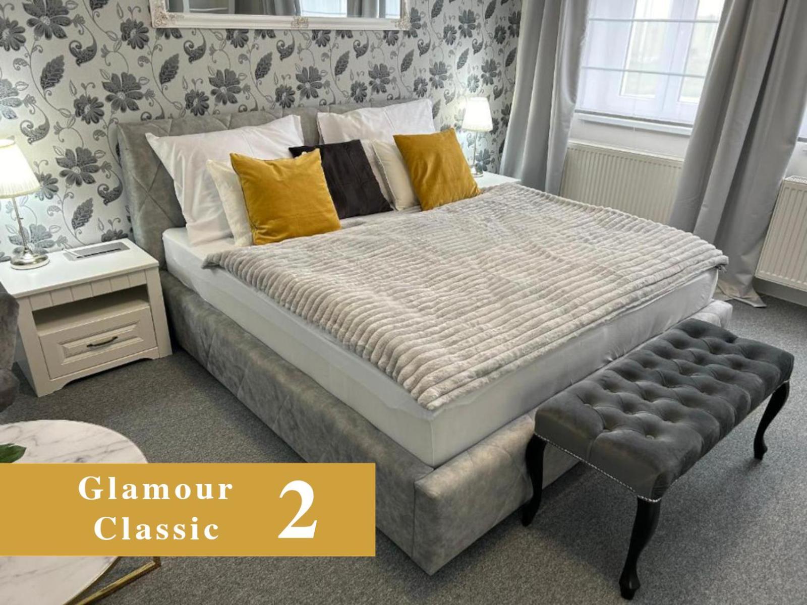 Efipa Glamour Apartments Plzen Ngoại thất bức ảnh