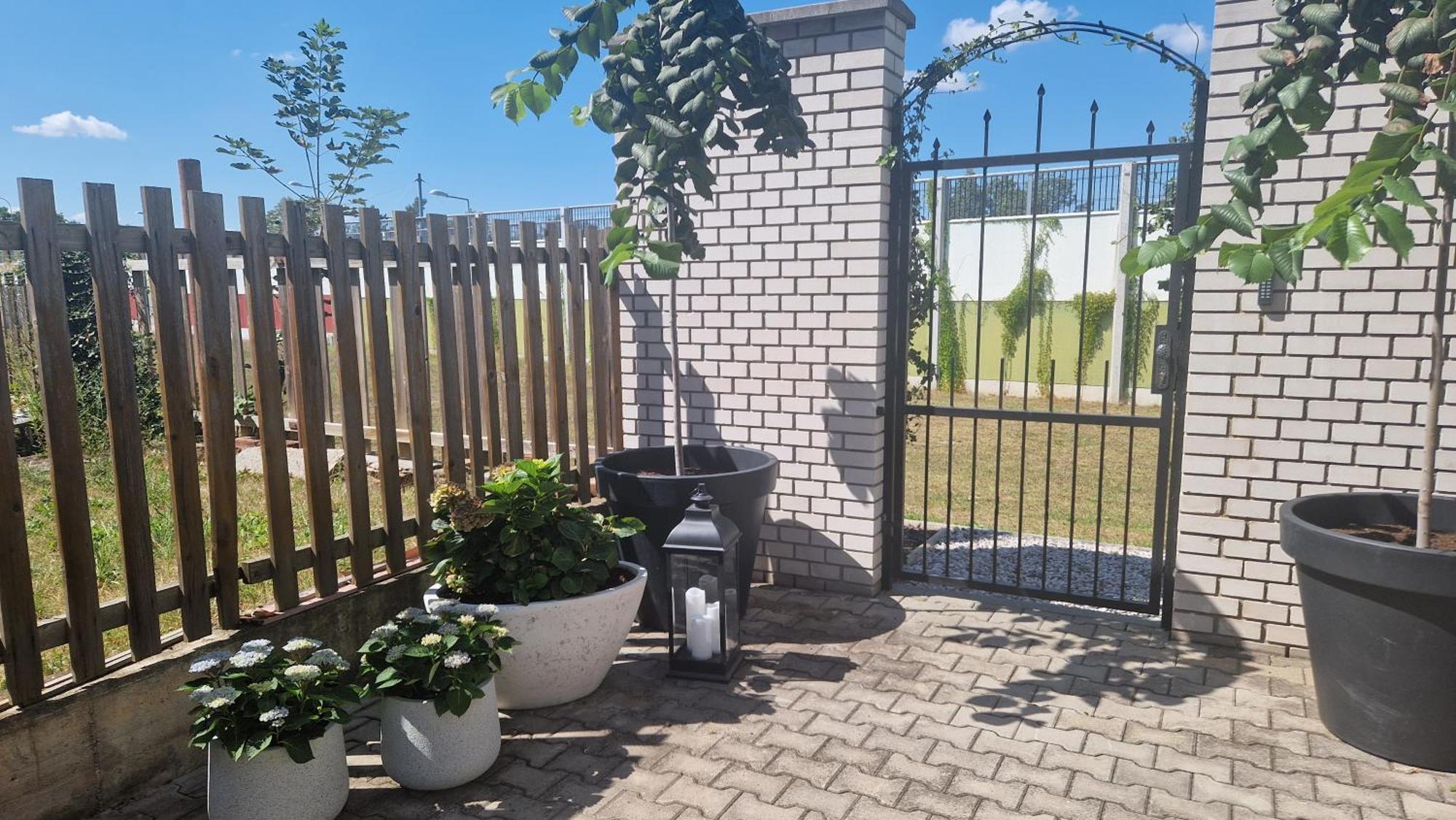 Efipa Glamour Apartments Plzen Ngoại thất bức ảnh