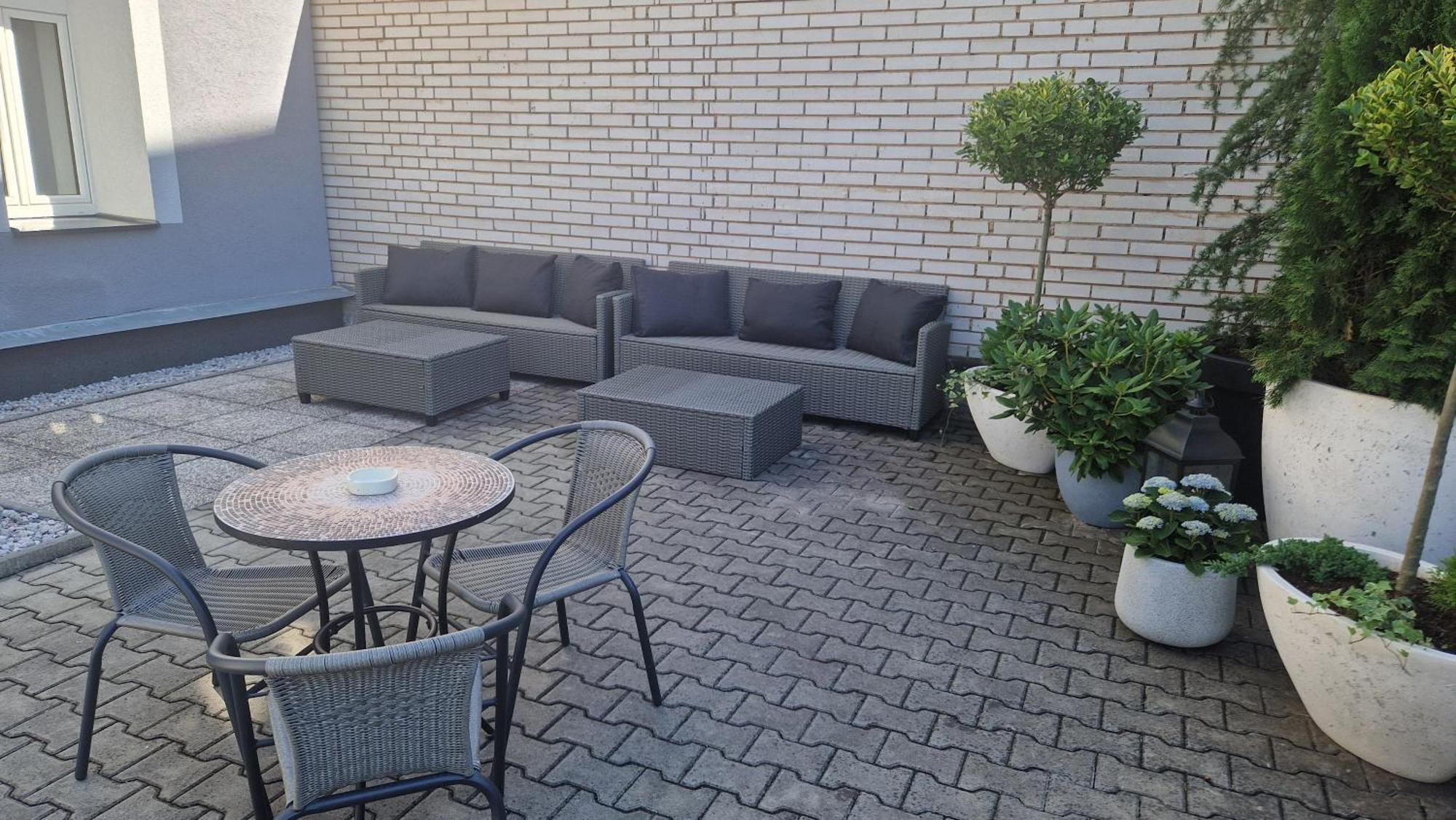 Efipa Glamour Apartments Plzen Ngoại thất bức ảnh